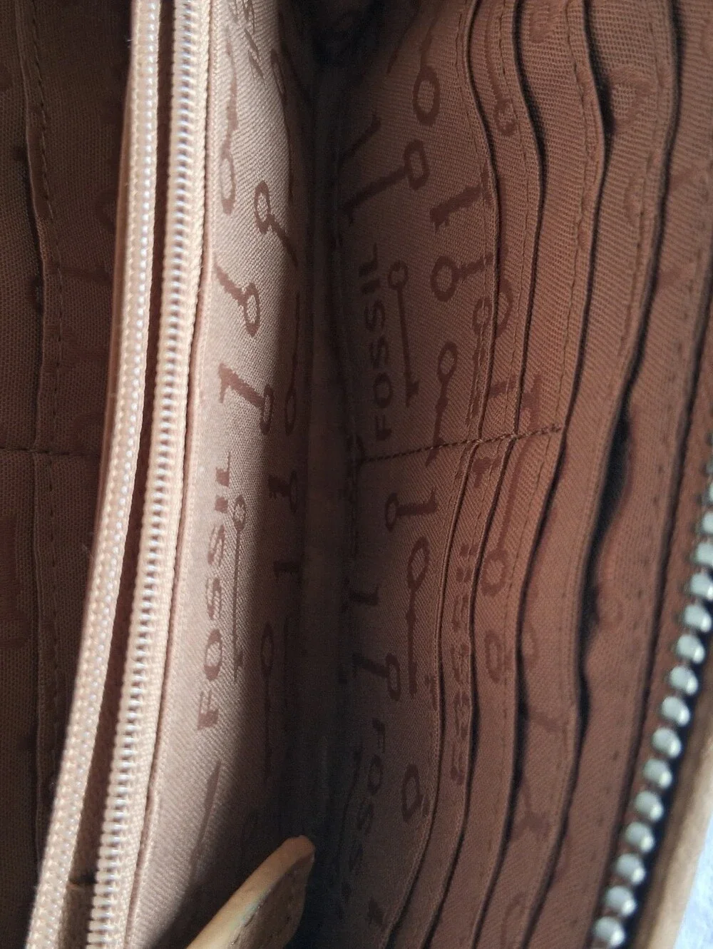 Fossil Maddox Leather Flap Clutch Wallet - Camel/Tan - NWOT